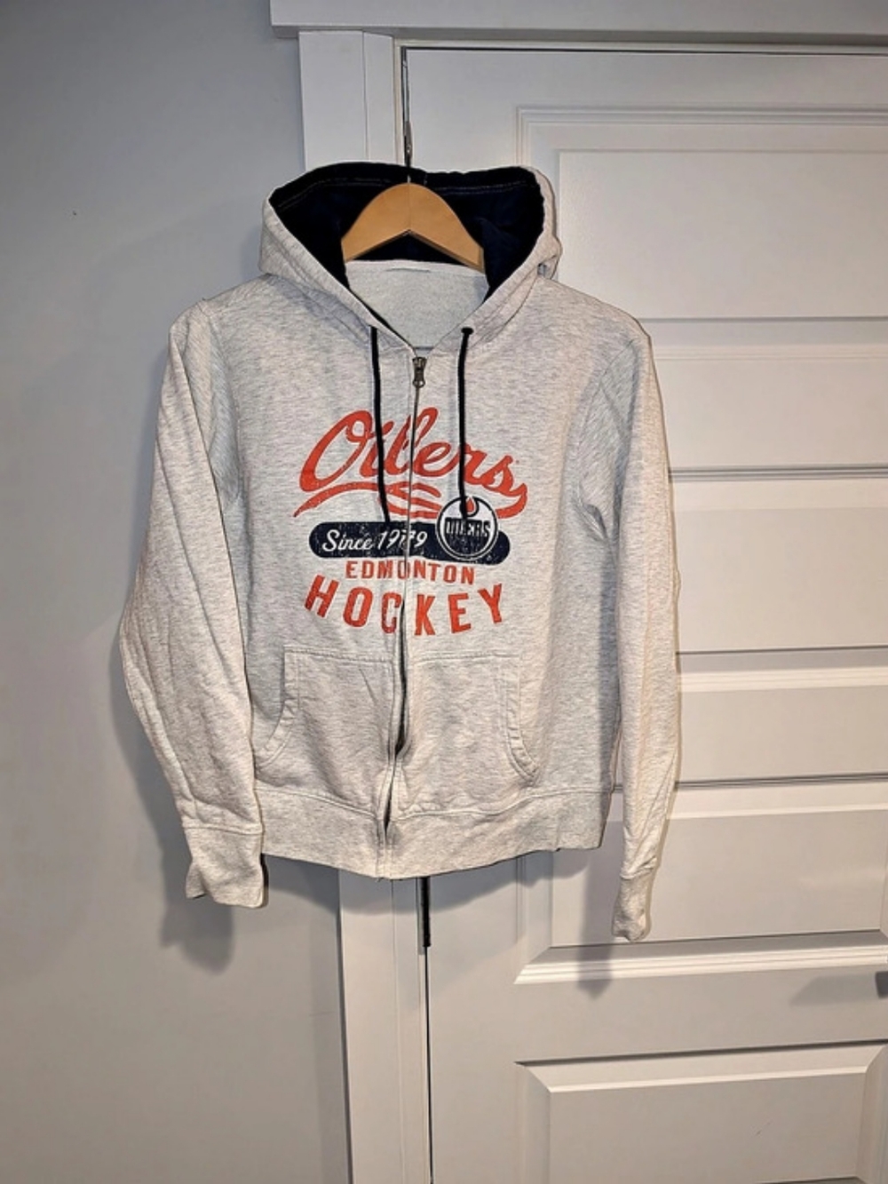 Edmonton Oilers NHL Hockey Gray Graphic Zip Hoodie